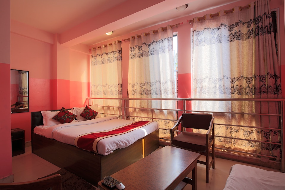 OYO 394 Nhu Rajdhani Guest House, Sundhara Kathmandu, Kathmandu