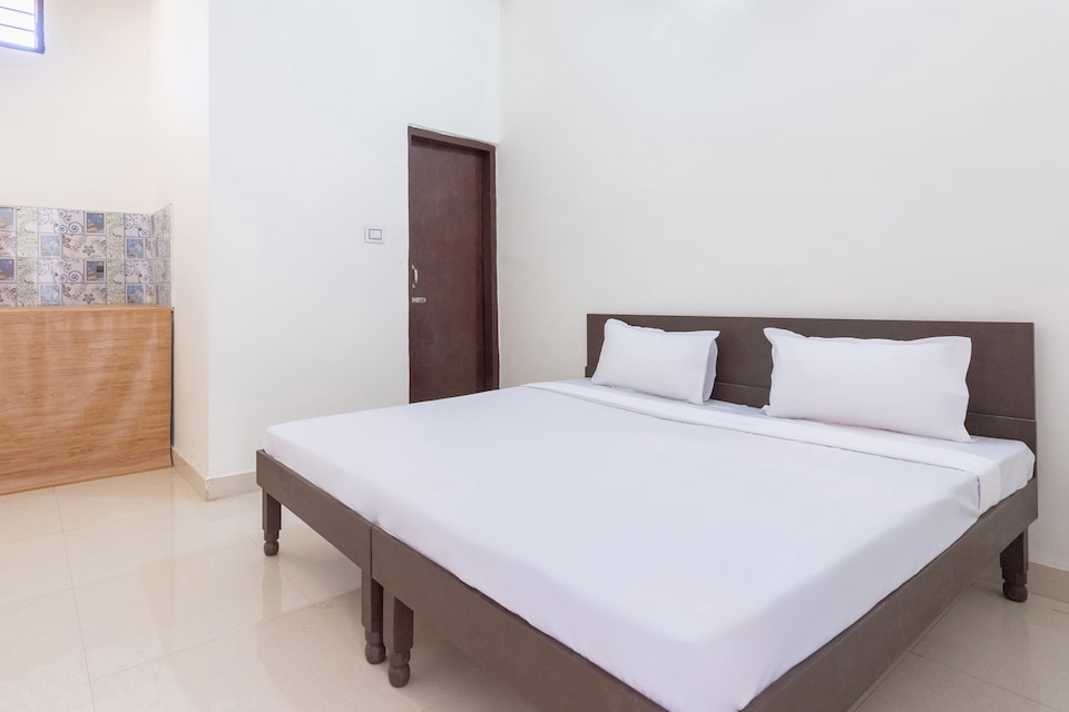 SPOT ON 40643 Sweet Lodge, Nayagaon Chandigarh, Chandigarh