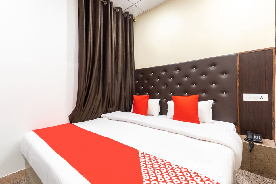 OYO 40649 Hotel Kapoor Residency, Mohali, Mohali