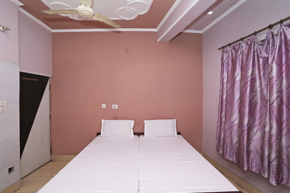 SPOT ON 40652 Hotel Sai Niwas, Aligarh, Aligarh
