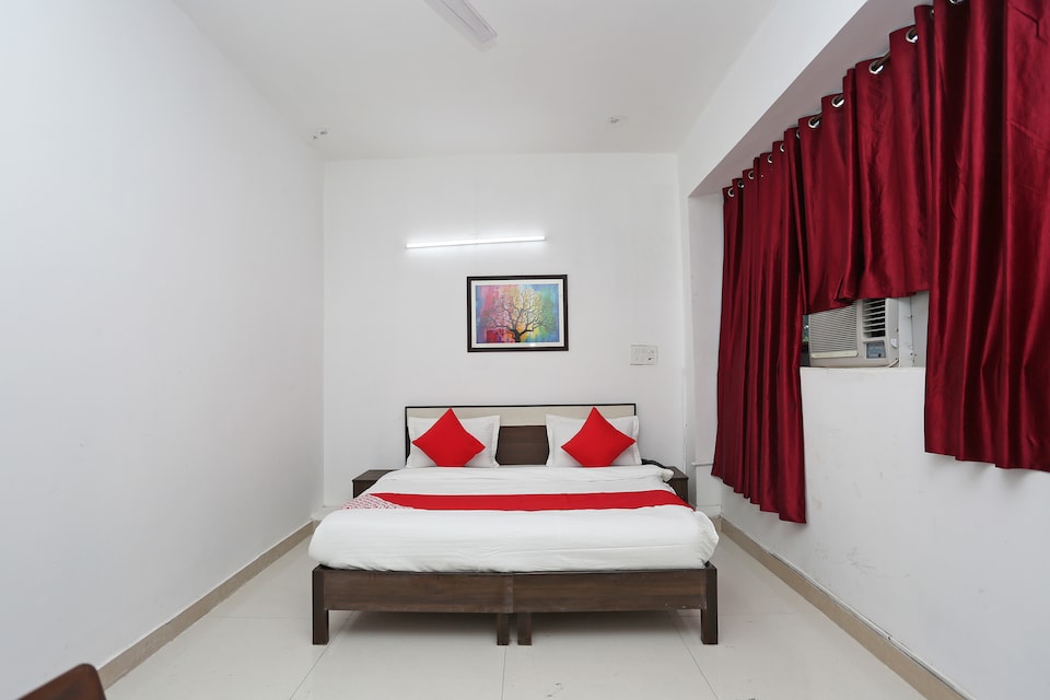 OYO 40657 Aastha, Faridabad, Faridabad