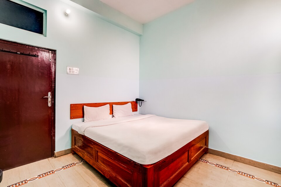 SPOT ON 40658 Hotel Sunlight, Khalilabad, Khalilabad