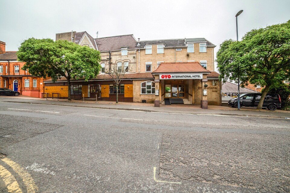 OYO International Hotel, Derby (North England), Derby