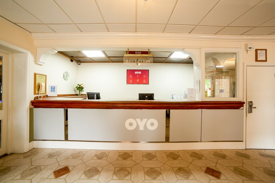 OYO International Hotel, Derby (North England), Derby