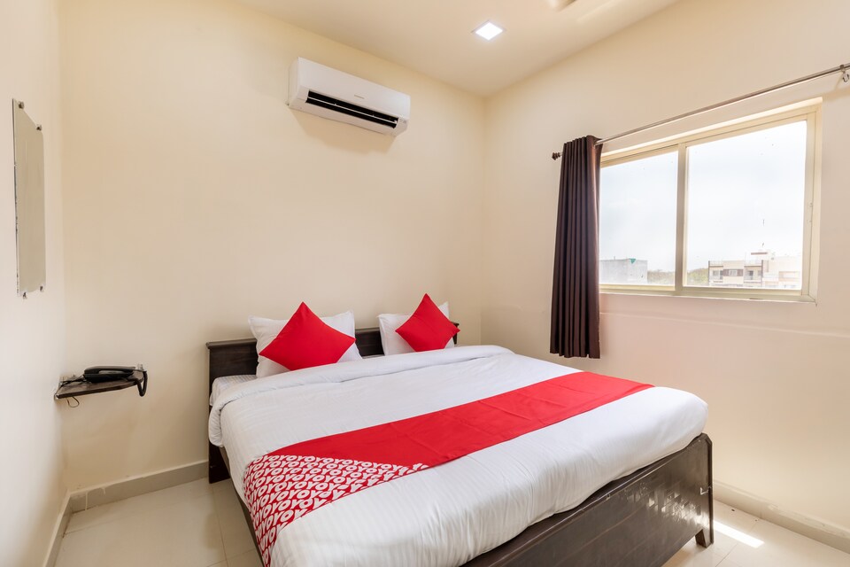 OYO 40682 Hotel Lake City Pride, Airport Road - Bhopal, Bhopal