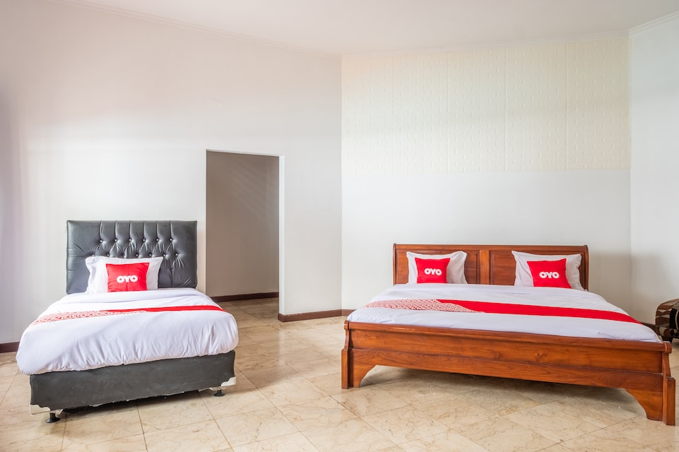 OYO 951 Cempaka Ratu Beach Resort, Pelabuhan Ratu, Sukabumi