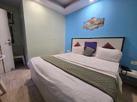 Hotel O Nangloi Railway Station Formerly Chahal Guest House