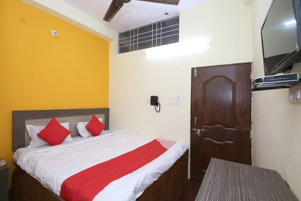 OYO 40695 Hotel Aradhya, Madan Mahal, Jabalpur