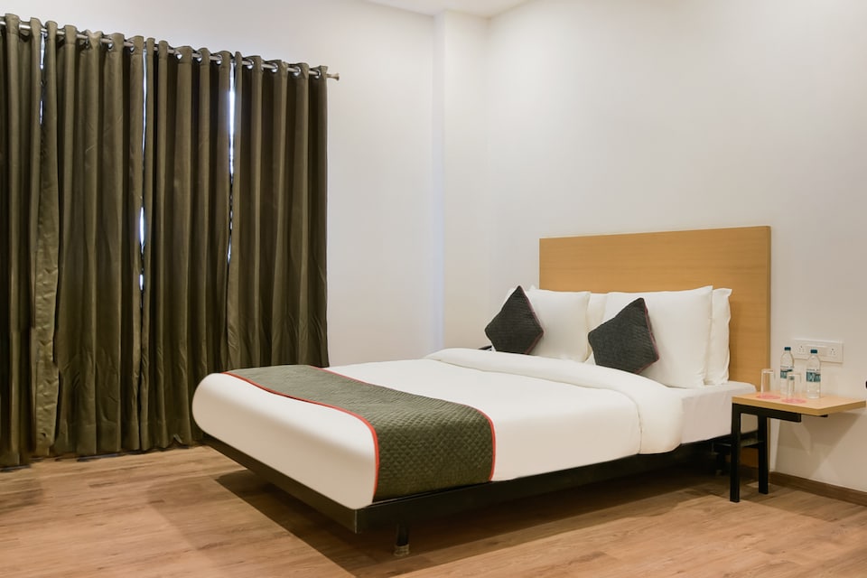 OYO Townhouse 217 The Awadh Airport, Airport Lucknow, Lucknow