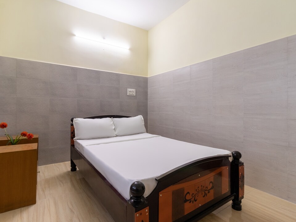 OYO 40708 Sri Vaibhava Lakshmi Gardens Rest Rooms, Appalayagunta, Tirupati