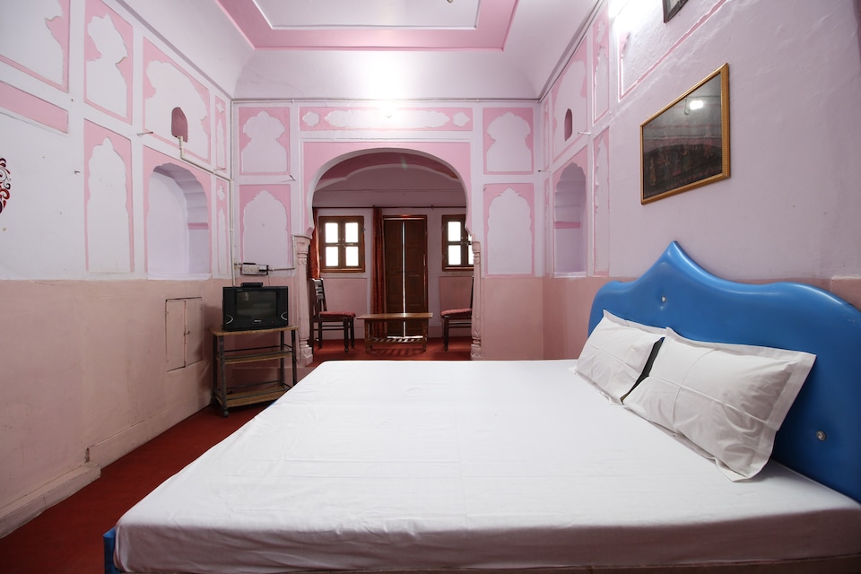 SPOT ON Khawas Palace Heritage Guest House, Amer, Jaipur