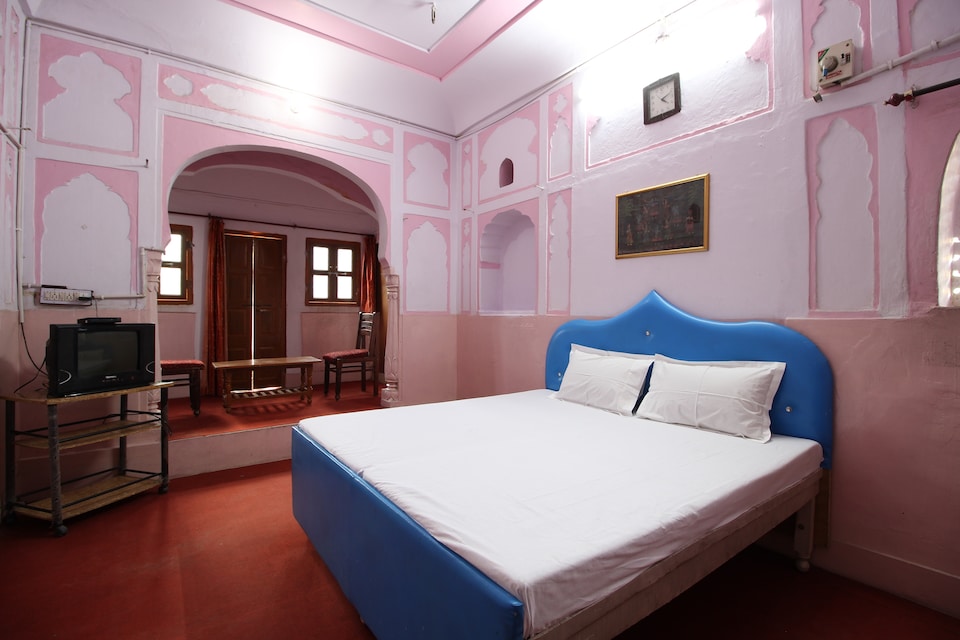 SPOT ON Khawas Palace Heritage Guest House, Amer, Jaipur
