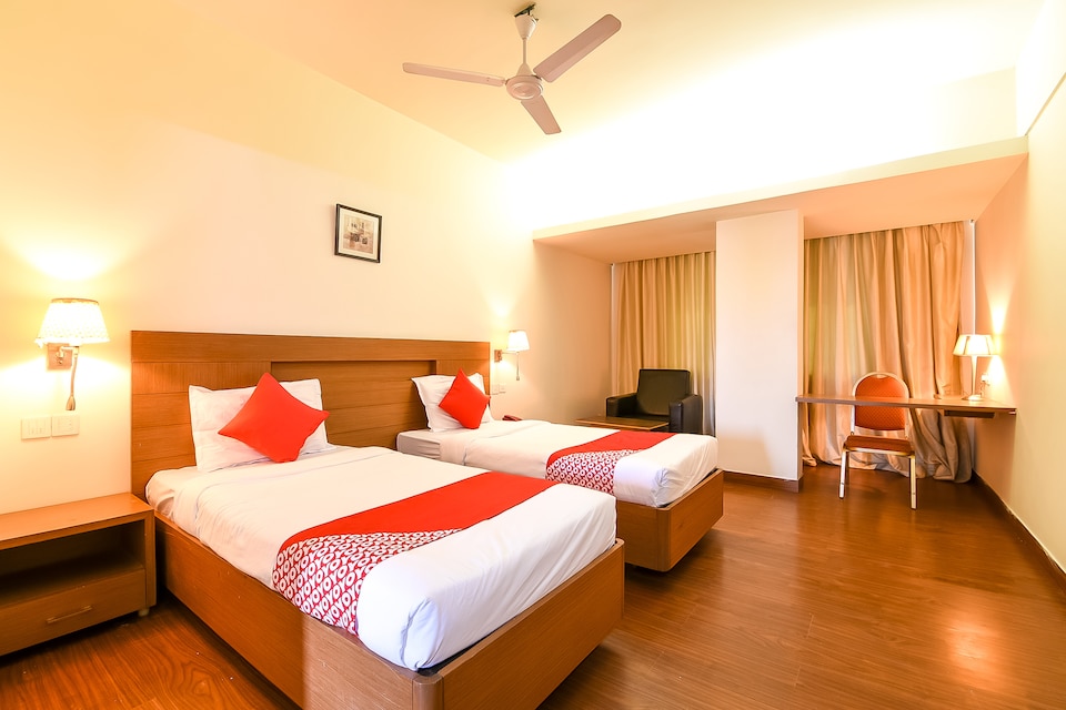 OYO 40718 Hotel Arka, Ramaraopet Kakinada-II, Kakinada