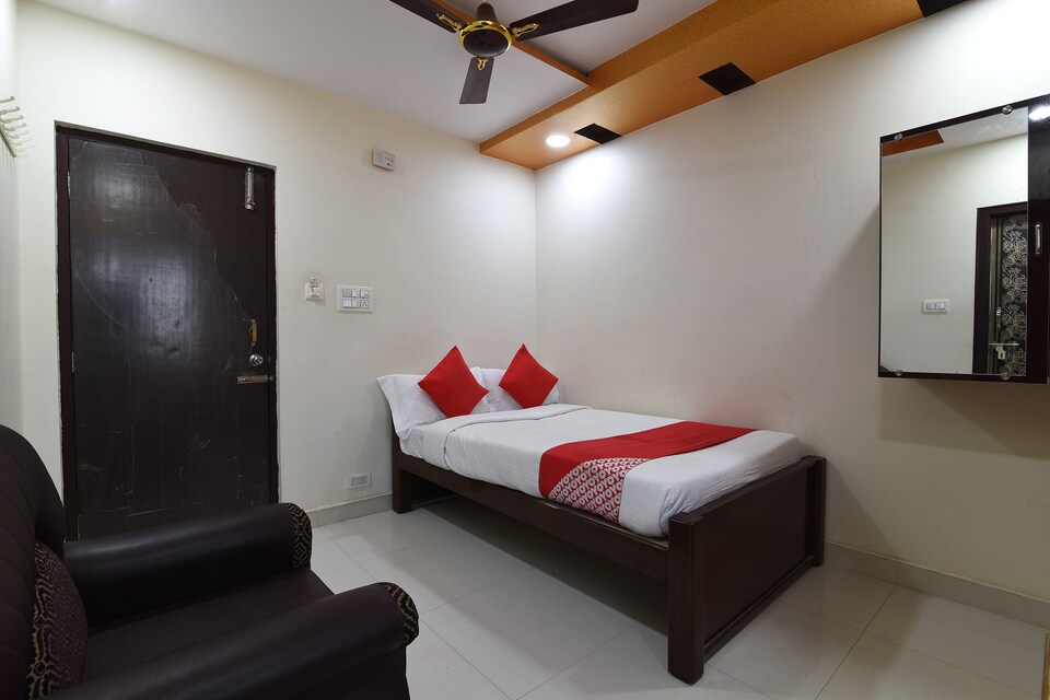 OYO 40721 Hotel A1 Grand, Srikalahasti Town, Srikalahasthi