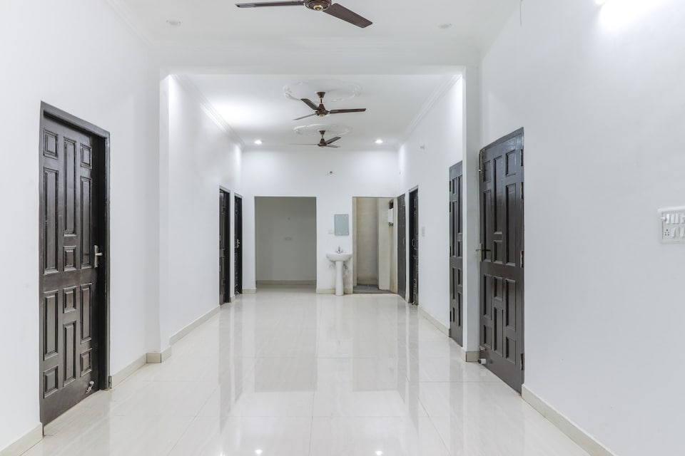 Hotel O Sector 10 Lucknow, SGPGI Lucknow, Lucknow