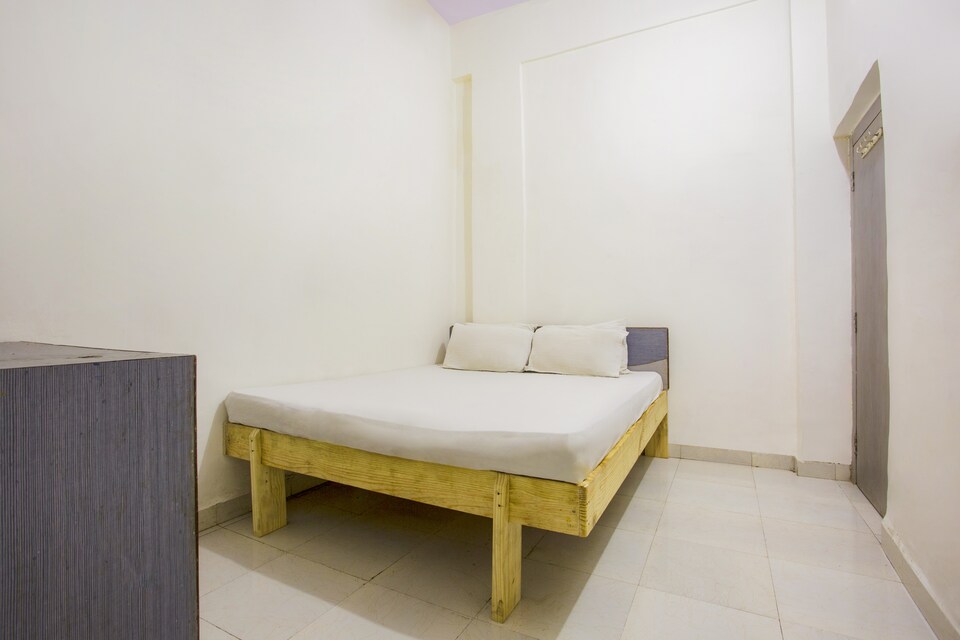 SPOT ON 40739 Nandi Palace, Mumbai- Kalyan-Bhiwandi- Badalapur, Mumbai