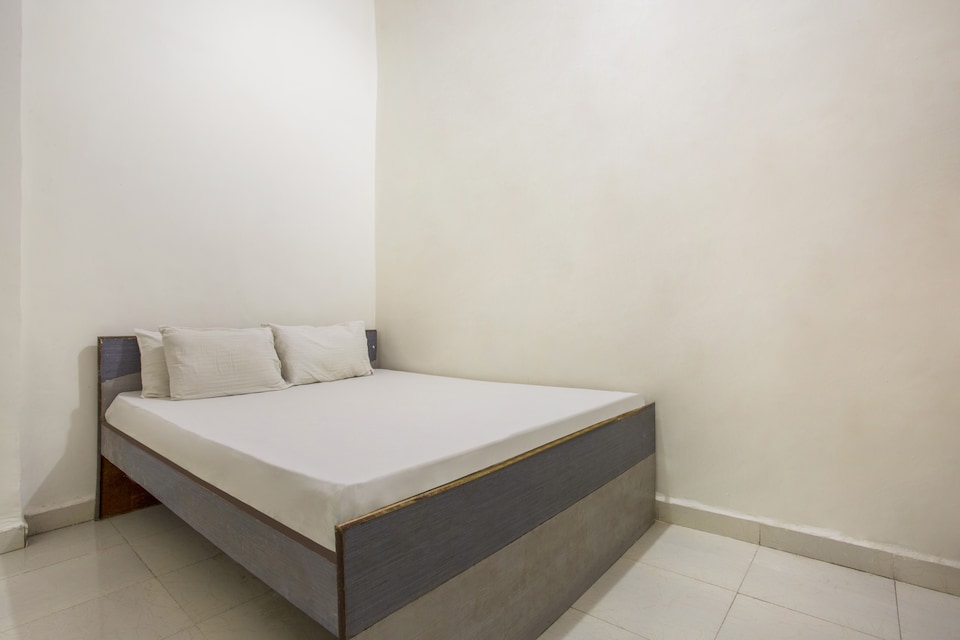 SPOT ON 40739 Nandi Palace, Mumbai- Kalyan-Bhiwandi- Badalapur, Mumbai