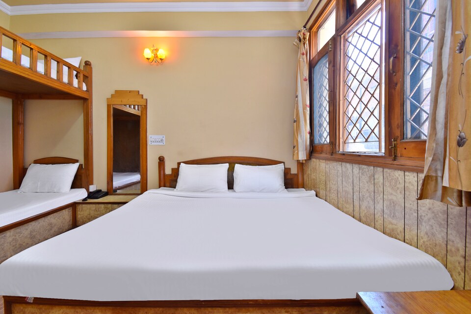 OYO 40766 Sitara Regency, Sanjauli, Shimla