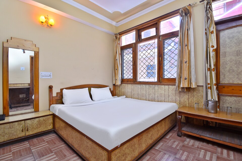 OYO 40766 Sitara Regency, Sanjauli, Shimla