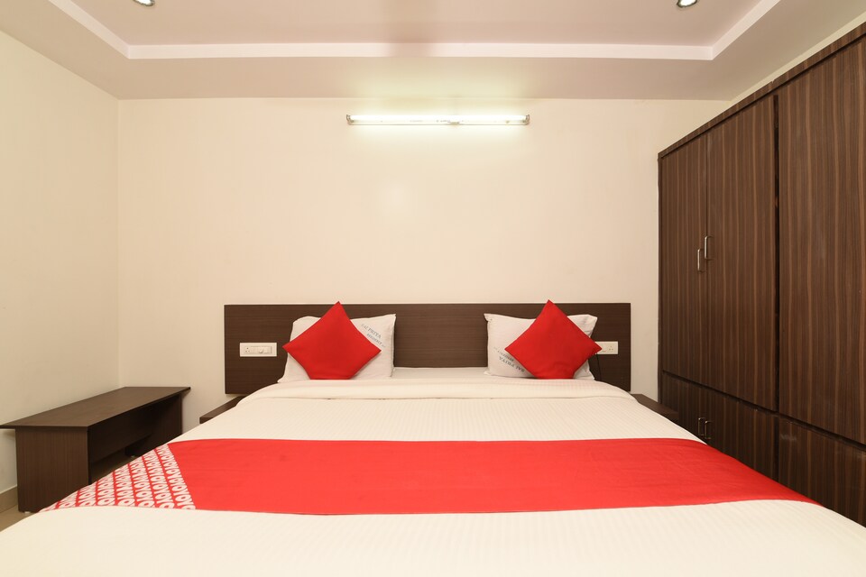 OYO 40770 Sai Priya Residency, Ramaraopet Kakinada, Kakinada