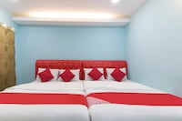 OYO 1136 Pd Star Hotel