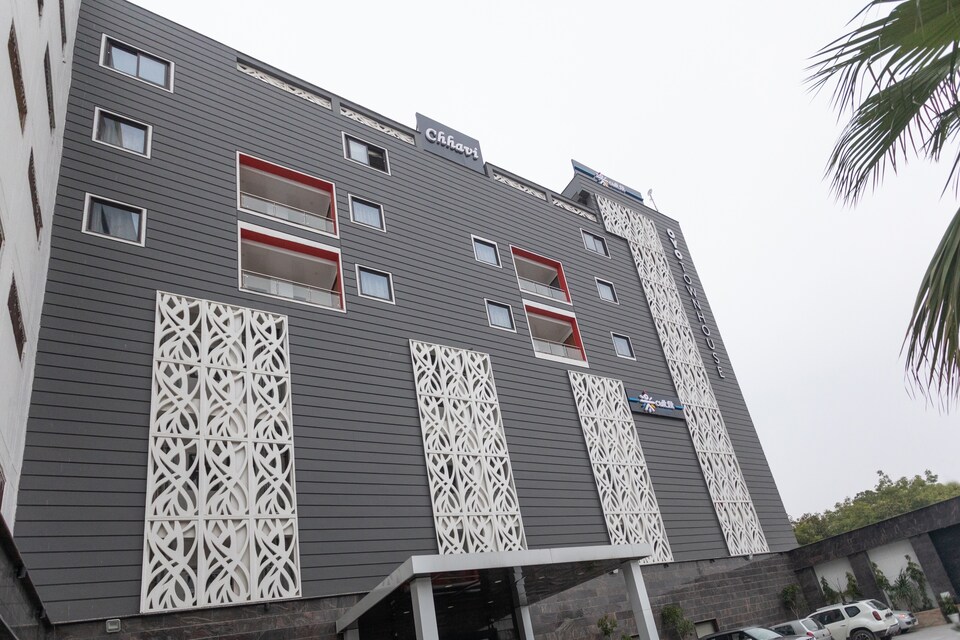 Collection O 40772 Chhavi Tourists Pvt Sector 104 Hazipur, Noida Expressway SEZ, Noida