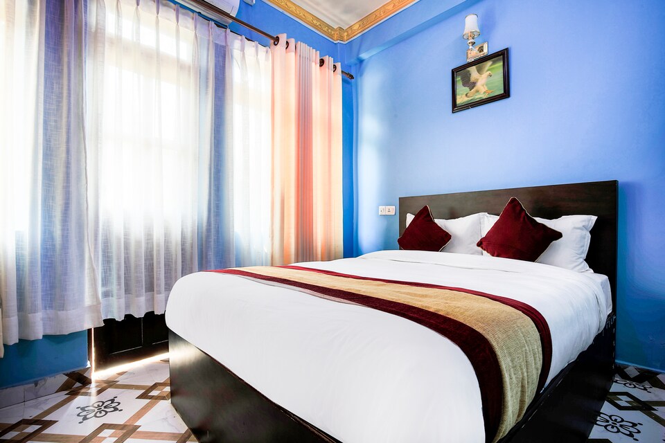 OYO 401 New Star Hotel & Restaurant, Bandipur Nepal, Bandipur Nepal