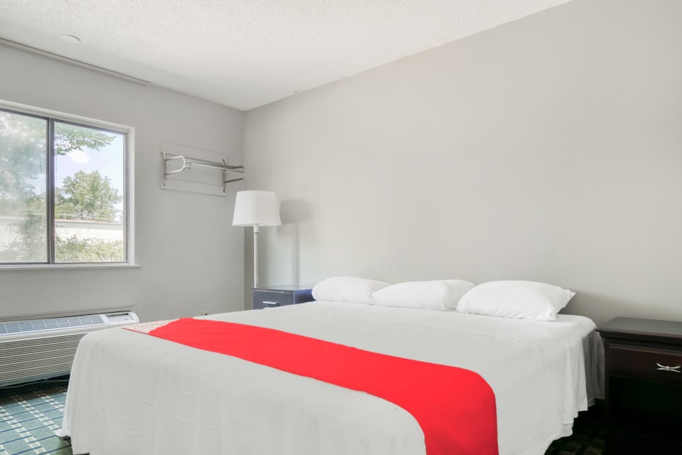 Raceway Inn Darlington By OYO, Darlington SC, Darlington SC