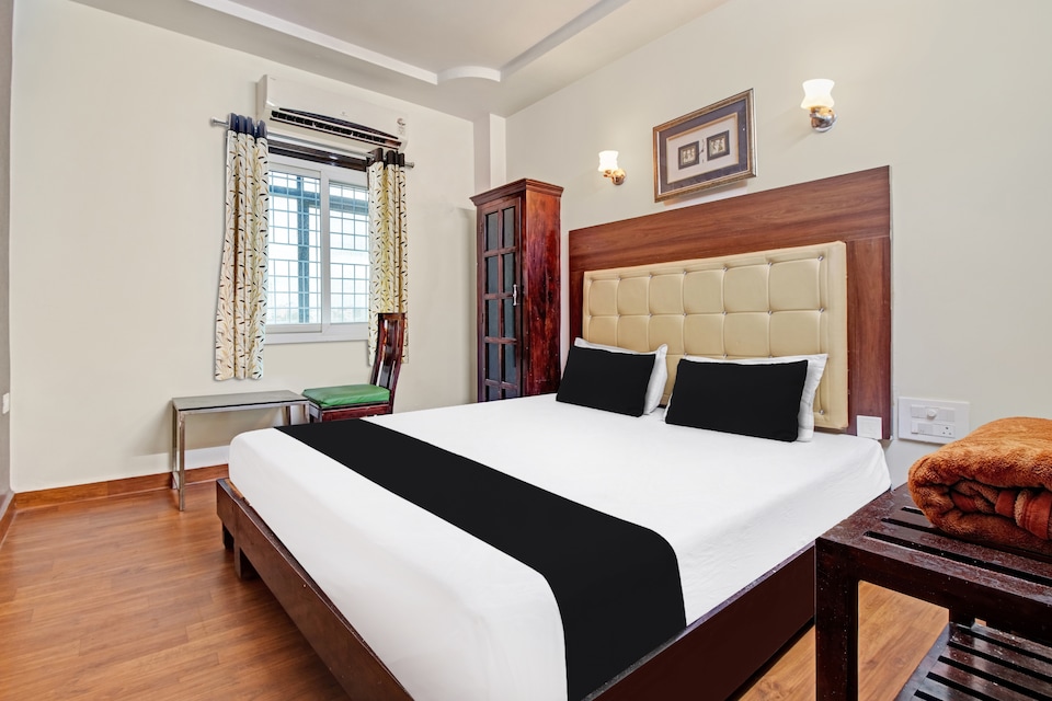 Hotel O SSV Elite, MG Road Vijayawada, Vijayawada
