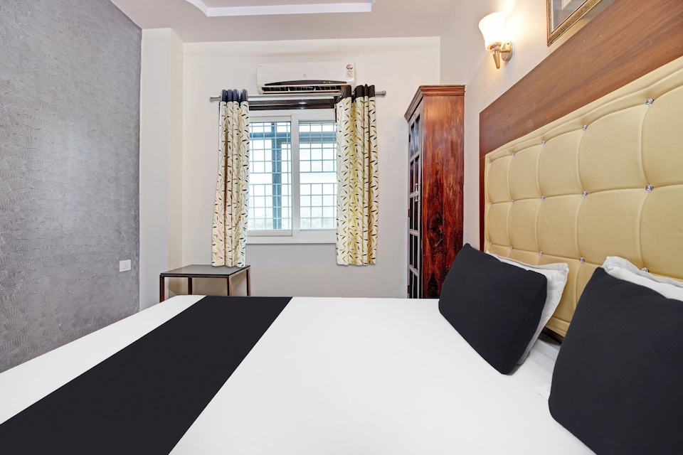 Hotel O SSV Elite, MG Road Vijayawada, Vijayawada