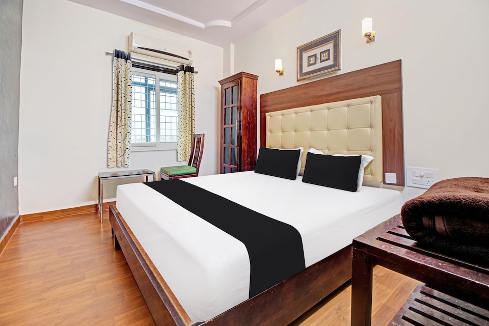Hotel O SSV Elite, MG Road Vijayawada, Vijayawada
