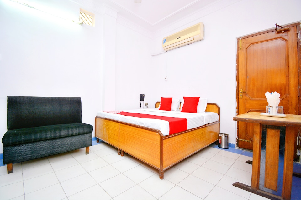 OYO 40793 White House Continental, Sodal Mandir Jalandhar, Jalandhar