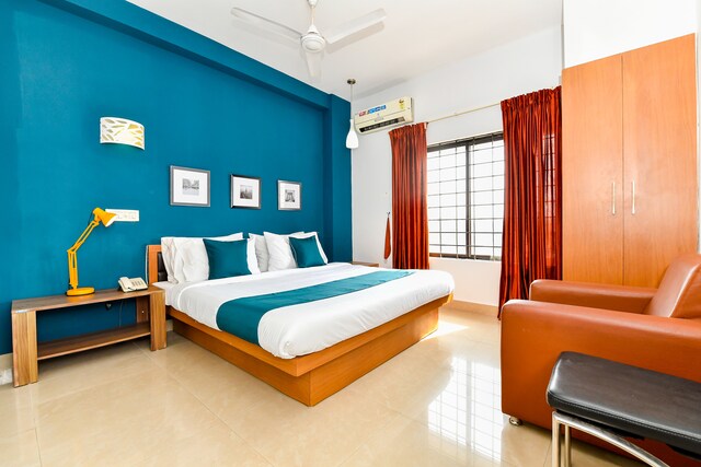 SilverKey Executive Stays 40794 Empire Plaza