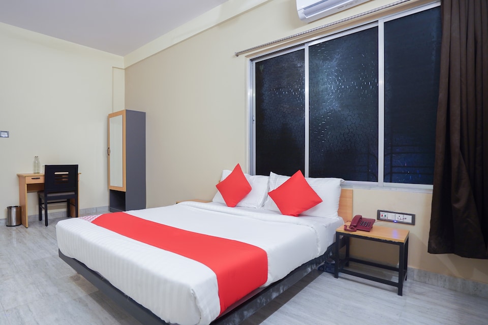 OYO Flagship 40816 Bimla Regency Rajbari, VIP Road Kolkata, Kolkata