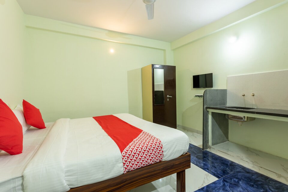 OYO 40819 Rama Inn, Bombay Hospital, Indore