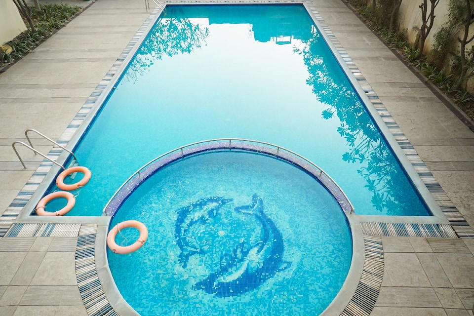 Capital O 40833 Maharaja Hotel & Restaurant, Bazpur City, Kashipur