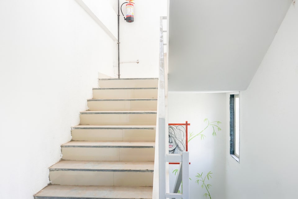 Hotel O The Guest House, Katraj Khed Shivapur Pune, Pune