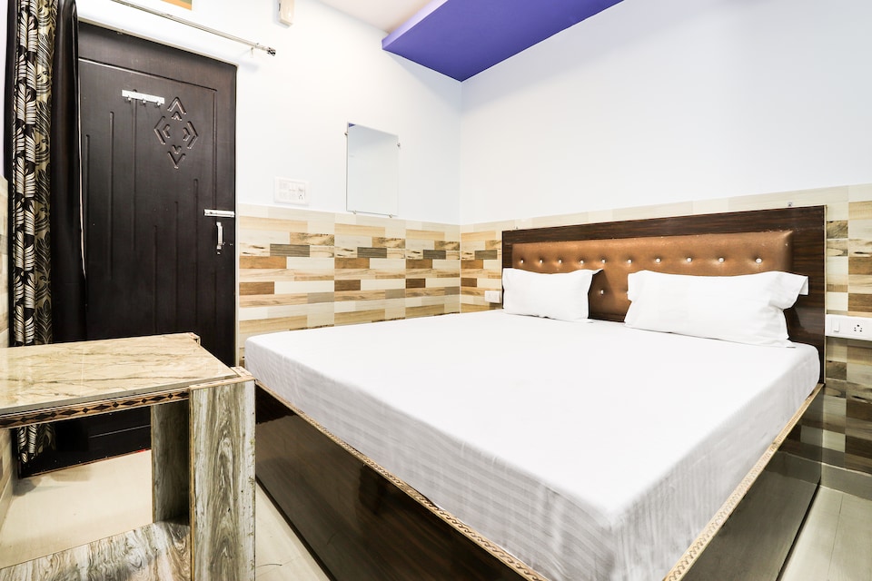 SPOT ON 40843 Hotel Shine Inn, Charbagh Lucknow, Lucknow