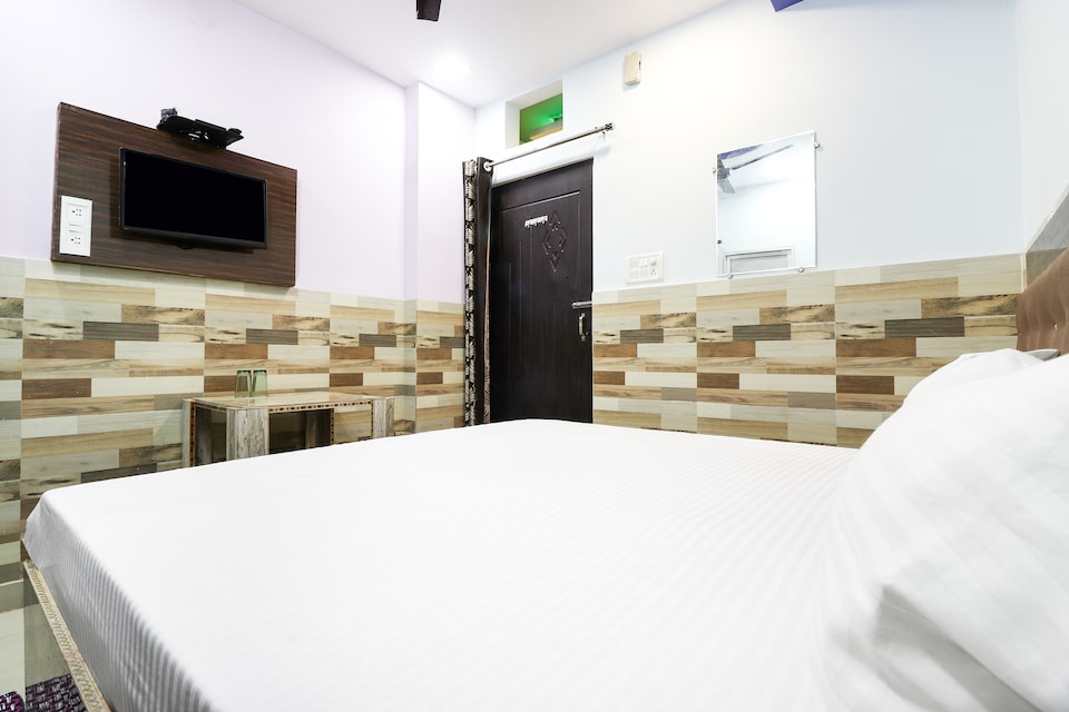 SPOT ON 40843 Hotel Shine Inn, Charbagh Lucknow, Lucknow