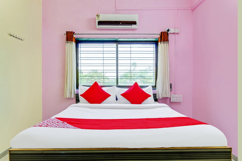 OYO 40847 Hotel Ashirwad Palace, Trimbakeshwar Nashik, Nashik