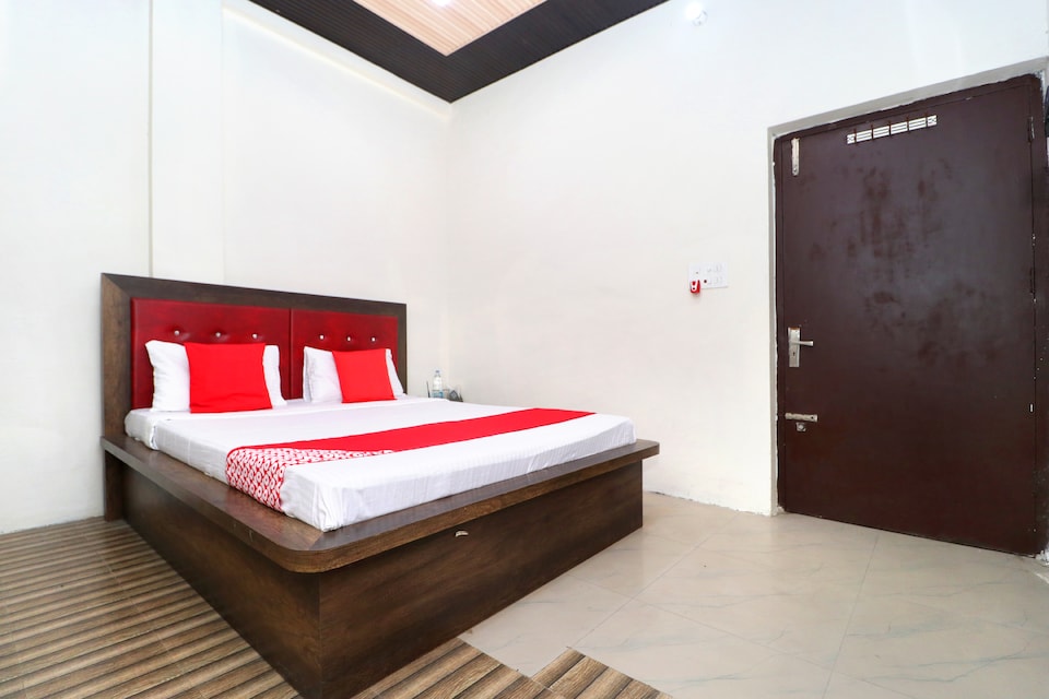 OYO 40853 Hotel Classic, Bibi Wala Road Bathinda, Bathinda