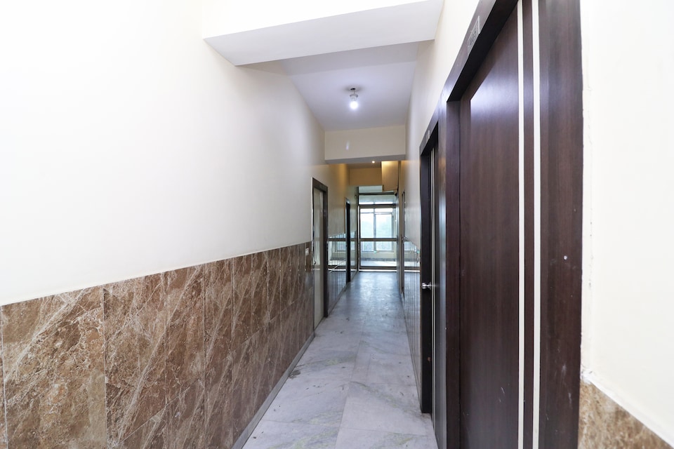 OYO 40857 Sri Ram Hotel & Restaurant, Old Gurgaon, Gurgaon