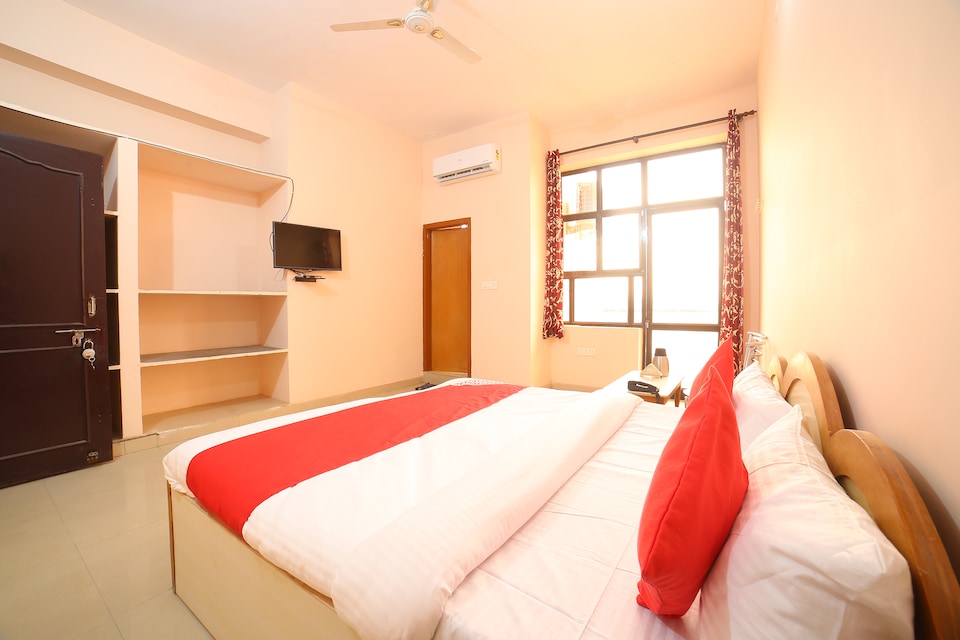 OYO 40859 Hotel Nitharwal, Jaipur Airport, Jaipur