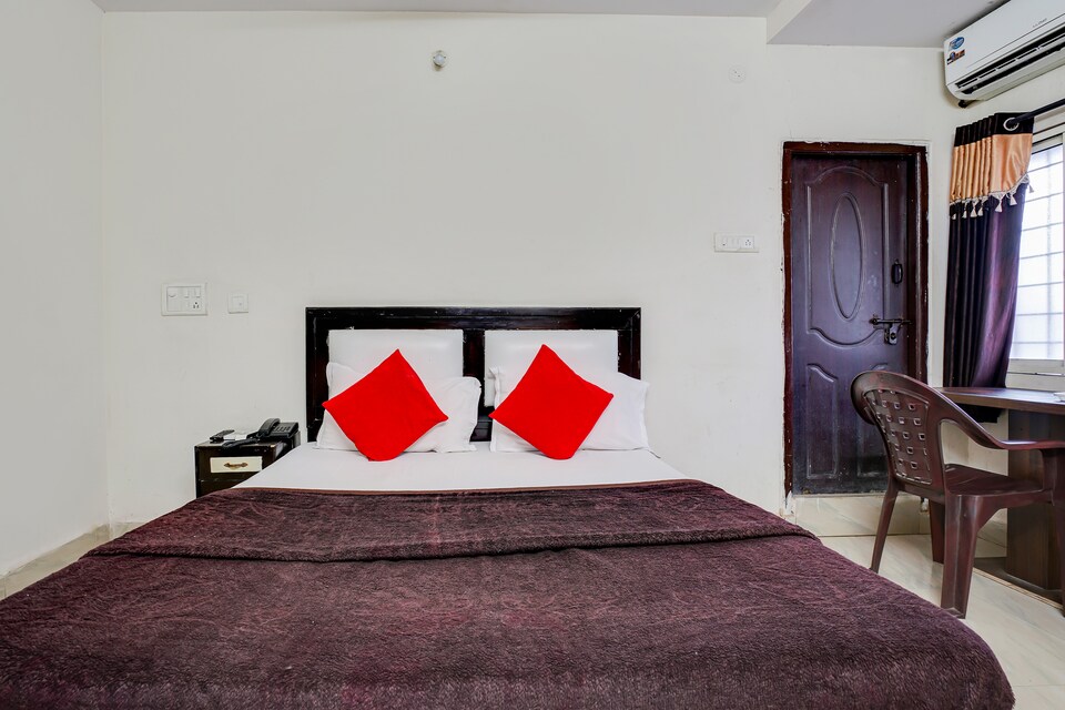 OYO 40870 Hotel Sai Seven Hills Residency, Ameerpet, Hyderabad