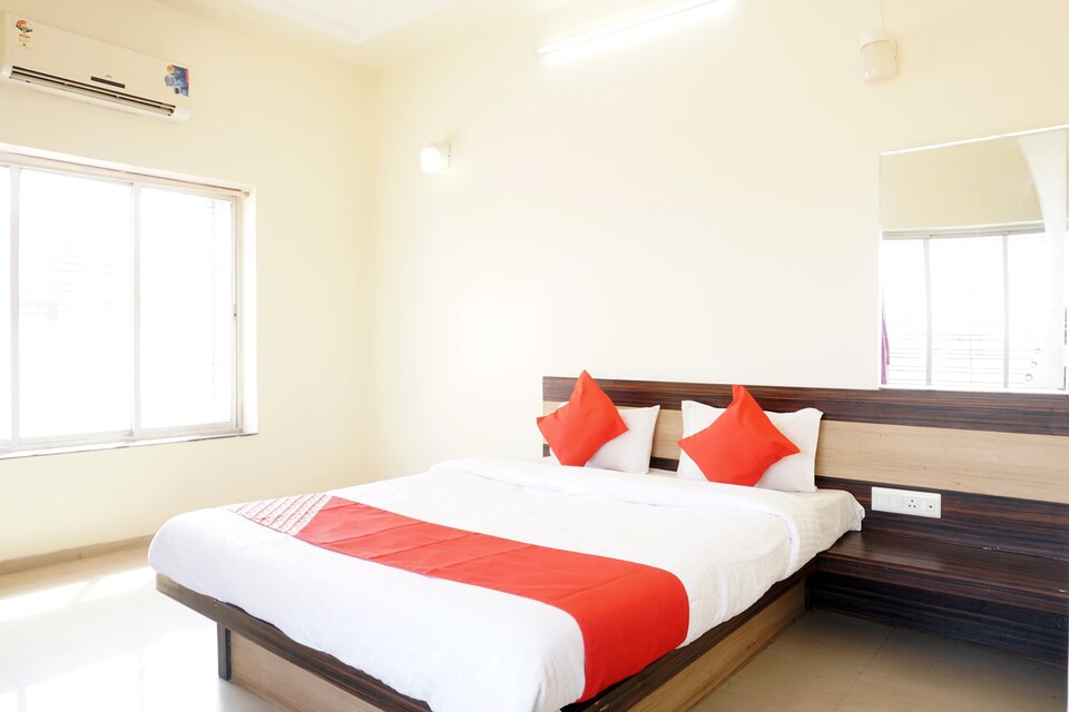 OYO 40884 Hotel Vighnharta Inn, Shegaon, Shegaon