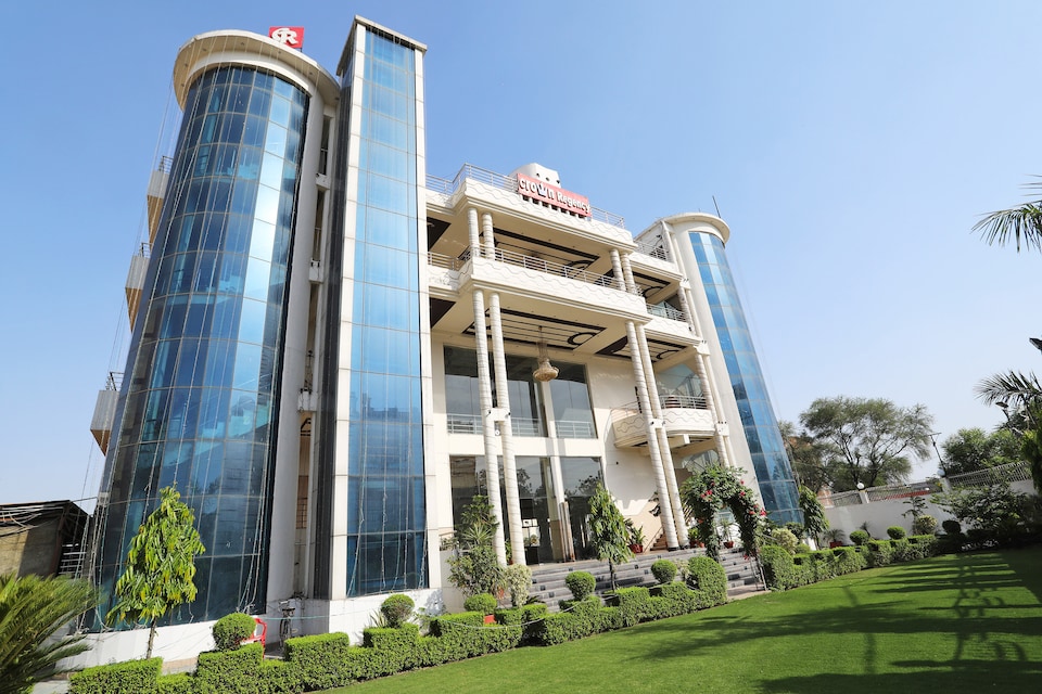 OYO 40885 Crown Regency, Aligarh, Aligarh