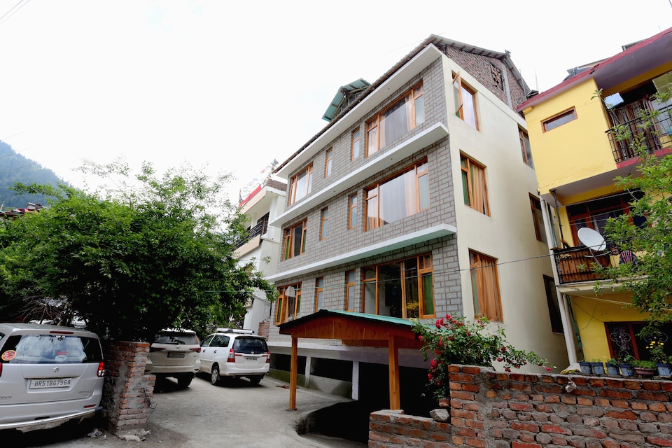 OYO 40888 The Veer Villa, Mall Road Manali, Manali