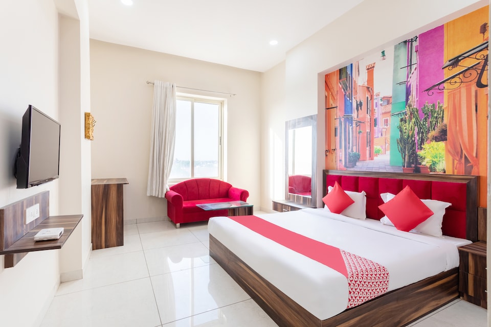 OYO 40909 Shiv Palace, Mahakal Temple 1, Ujjain