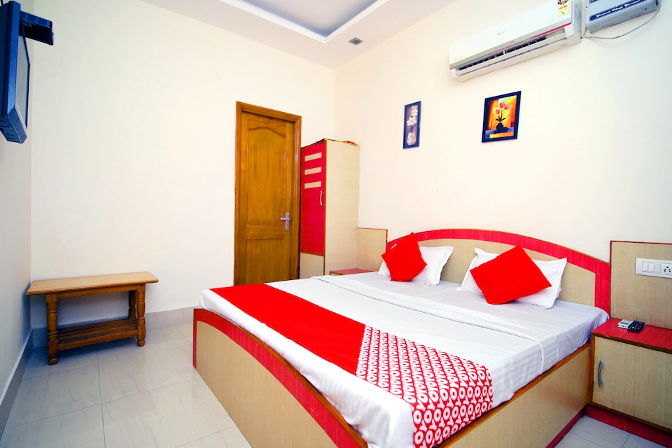 OYO 40910 La Bella, Sirsa, Sirsa