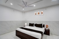 Super Collection O Vikas Nagar Post Office Formerly Metro Club and Guest House